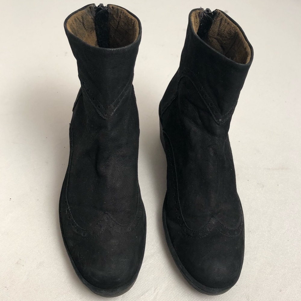 Fly London black suede bootie 39